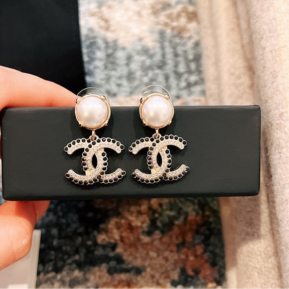 Chanel earrings - Picture 5 of 9